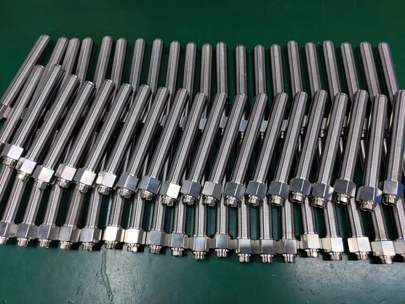 工程機(jī)械磁電式轉(zhuǎn)速傳感器